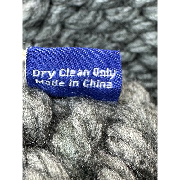 Hat Attack Chucky Ribbed Knit Beanie with Pom Pom Charcoal One Size NWT - Picture 4 of 4